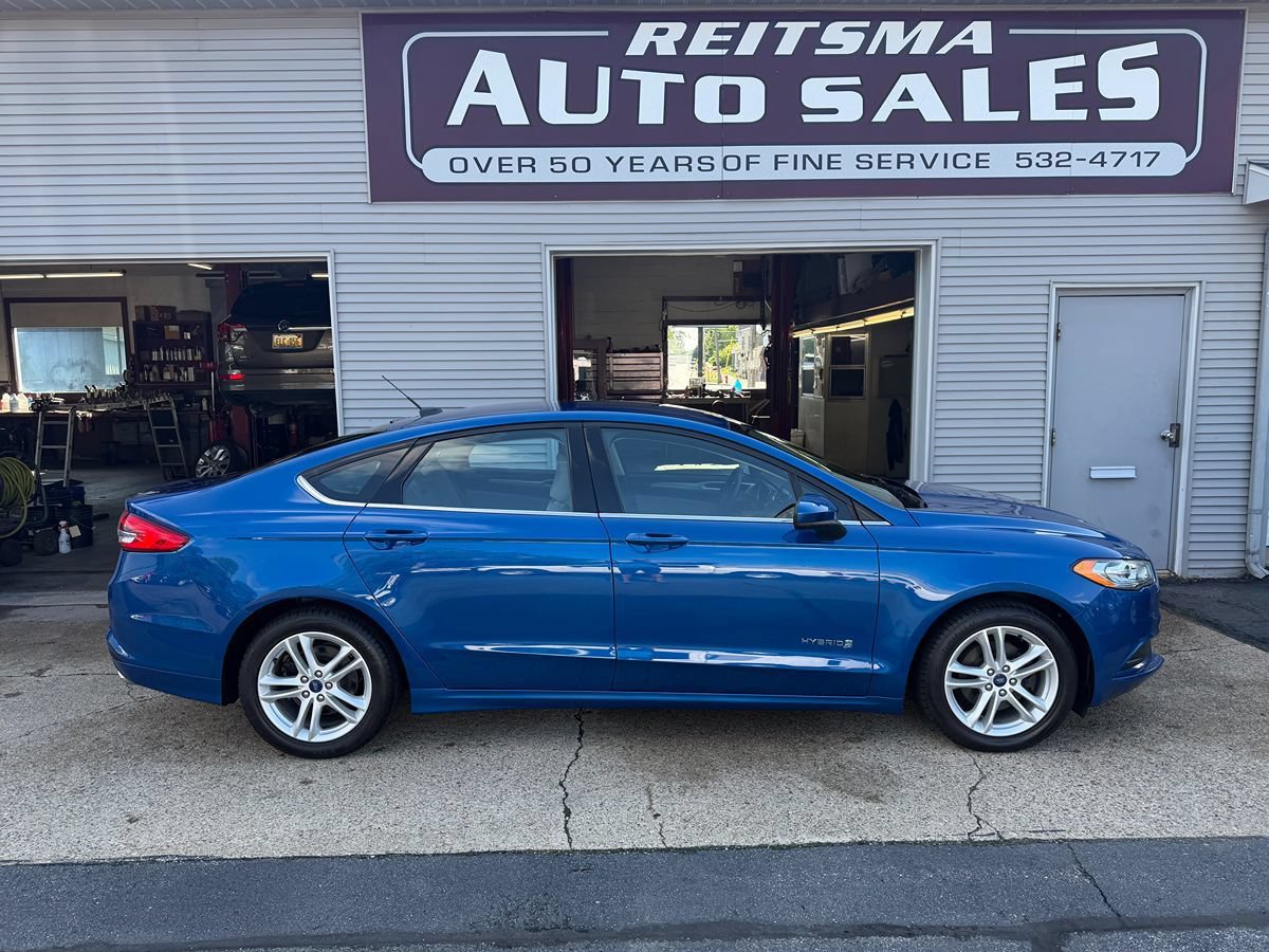 Used 2018 Ford Fusion S FWD image 2