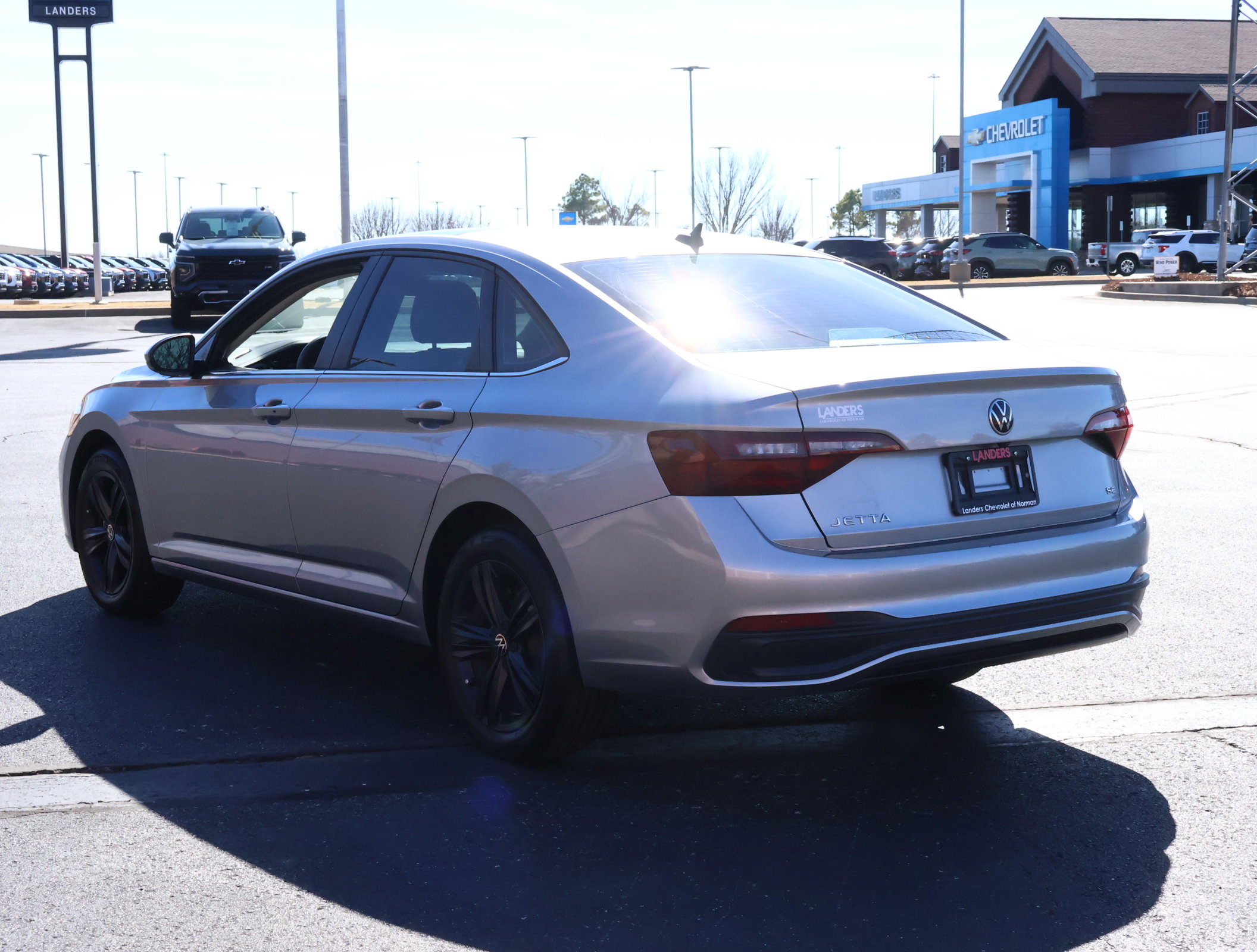 Used 2024 Volkswagen Jetta SE image 7