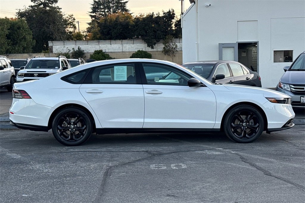 Certified 2025 Honda Accord SE image 2