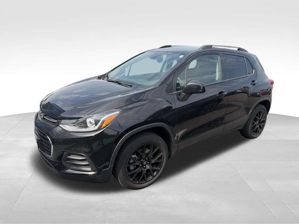 Certified 2022 Chevrolet Trax LT w/ Midnight Edition AWD/4WD image 30