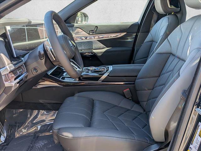 New 2026 BMW i7 xDrive60 w/ Executive Package AWD/4WD image 4