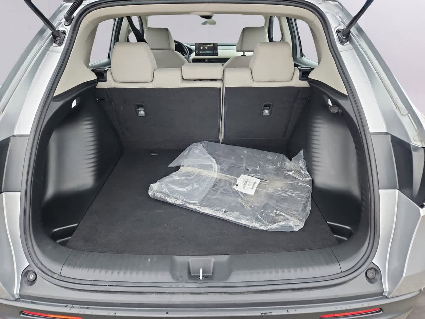 Certified 2024 Honda HR-V LX image 28