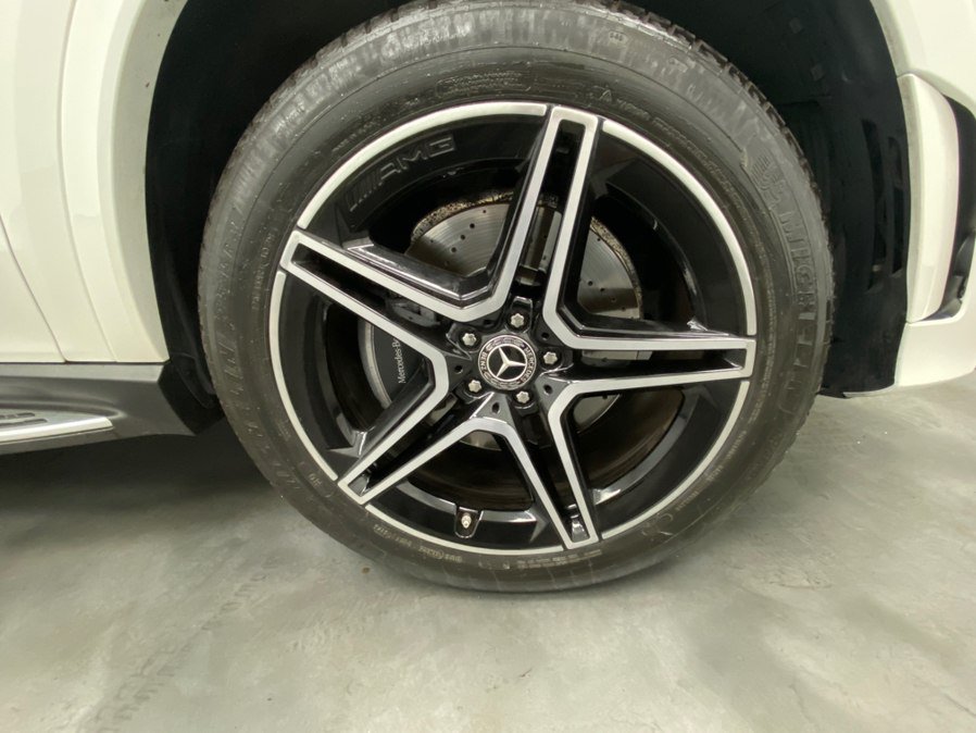 Used 2023 Mercedes-Benz GLS 450 4MATIC image 16