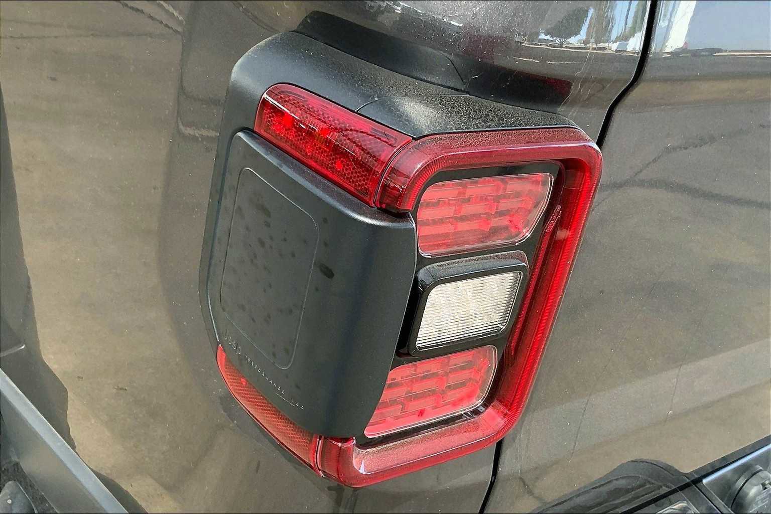 Used 2024 Jeep Gladiator Rubicon w/ Safety Group image 28