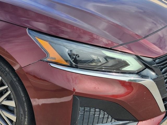 Used 2023 Nissan Altima 2.5 SV w/ SV Premium Package FWD image 9
