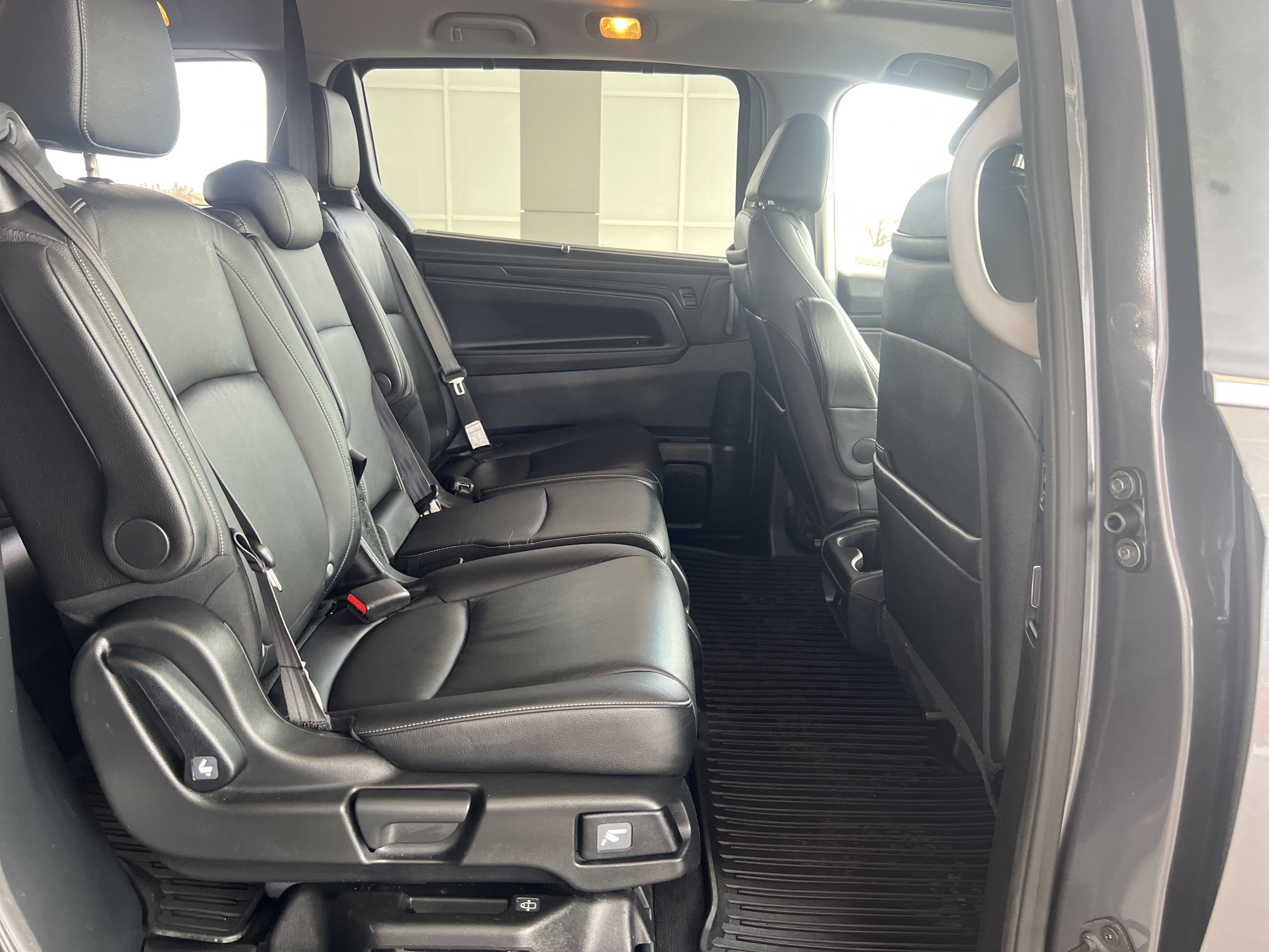 Used 2023 Honda Odyssey Touring image 34