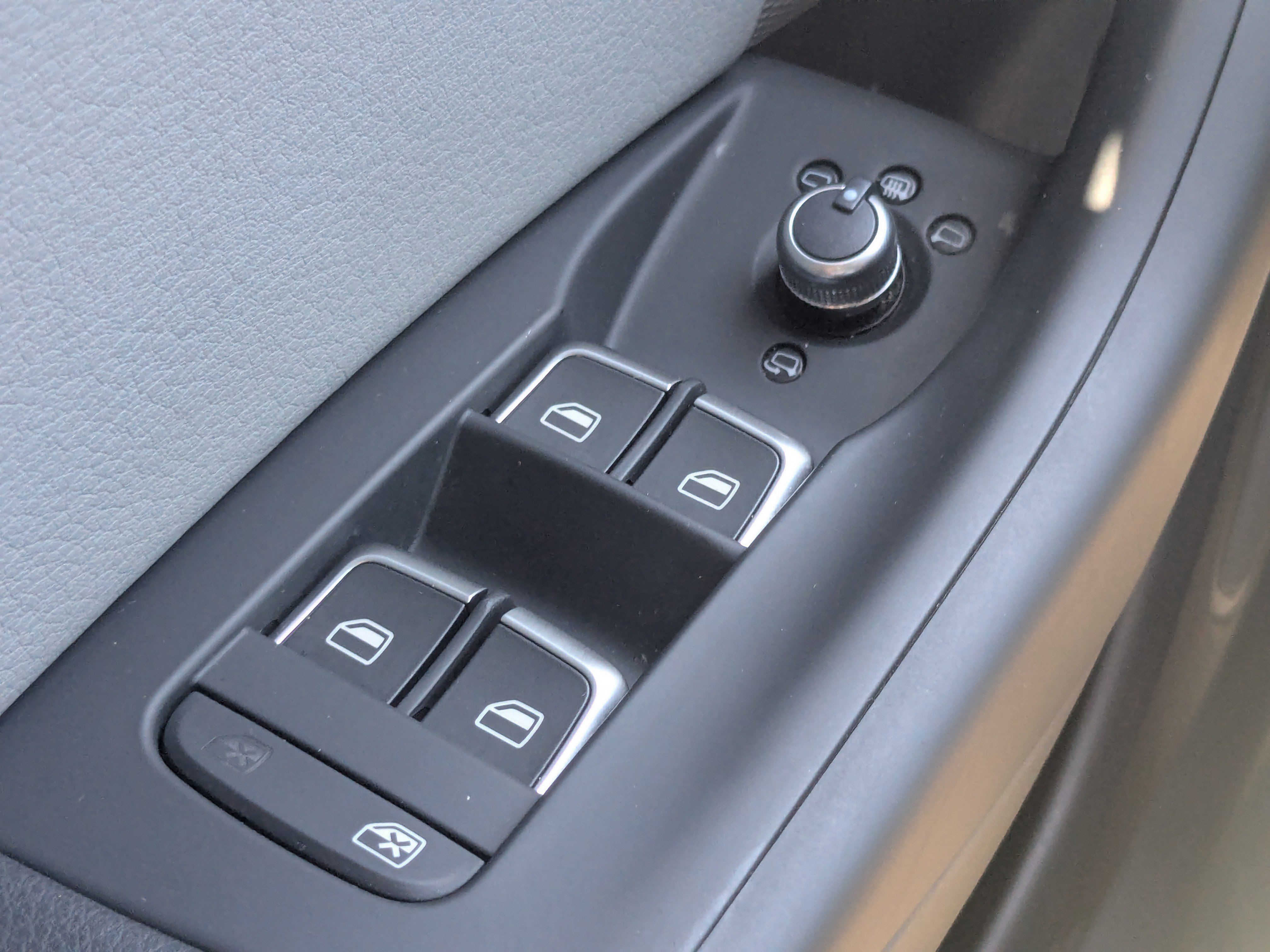 Used 2018 Audi Q3 2.0T Premium Plus w/ Premium Plus Package image 32