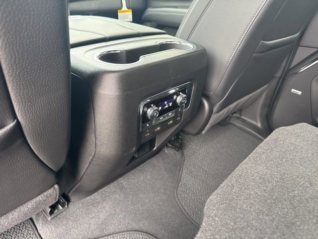 New 2026 GMC Yukon Denali w/ Denali Reserve Package AWD/4WD image 16