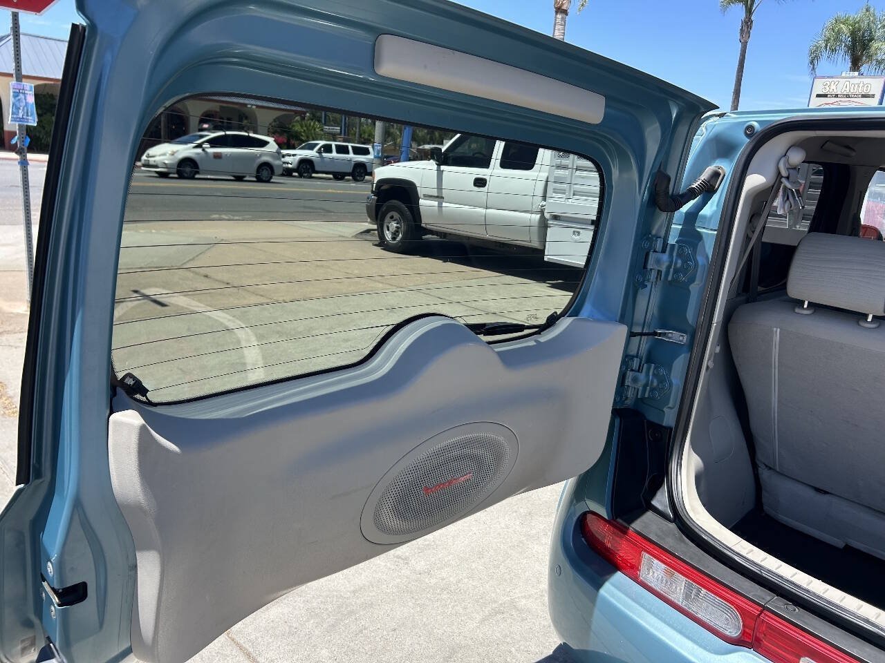 Used 2009 Nissan Cube 1.8 SL w/ SL Preferred Pkg FWD image 21