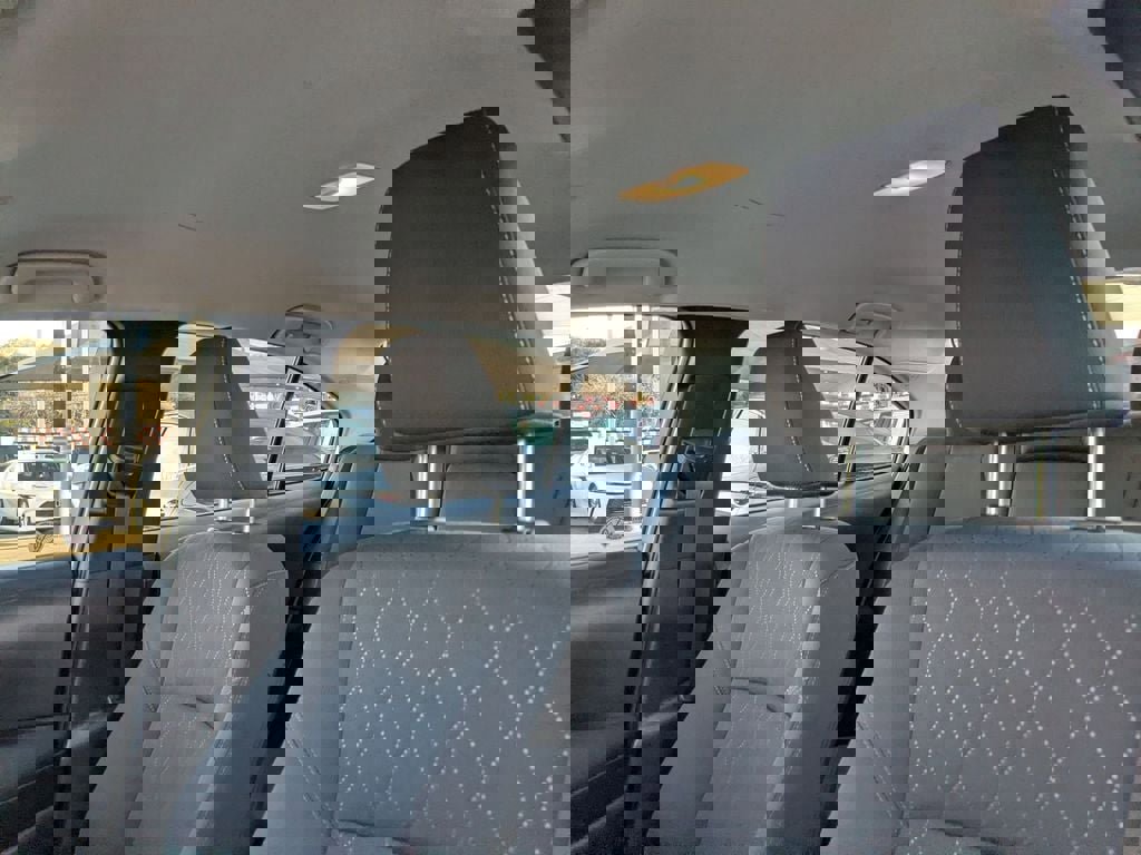 Used 2025 Toyota Corolla LE image 16