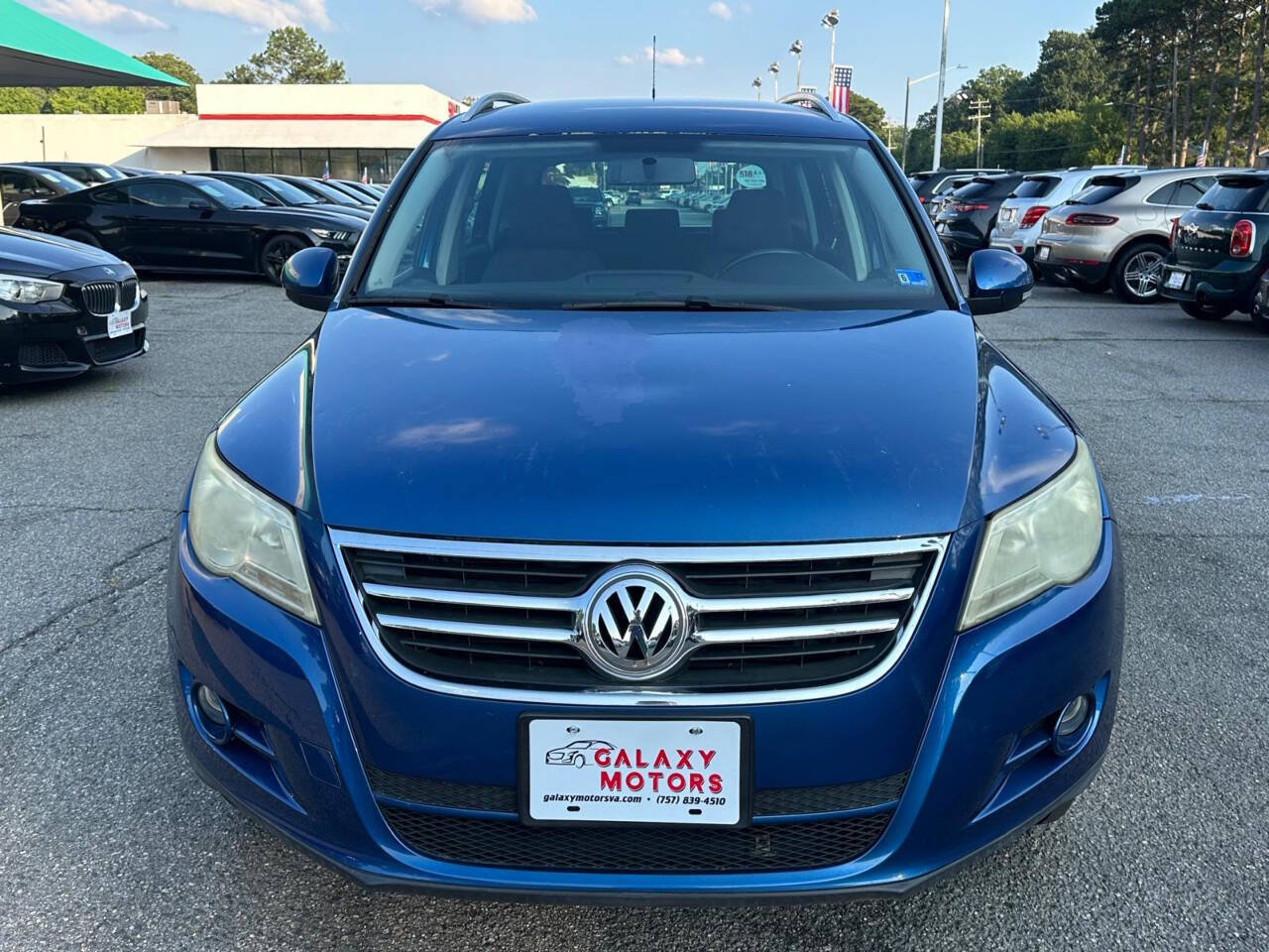 Used 2009 Volkswagen Tiguan SE AWD/4WD image 2