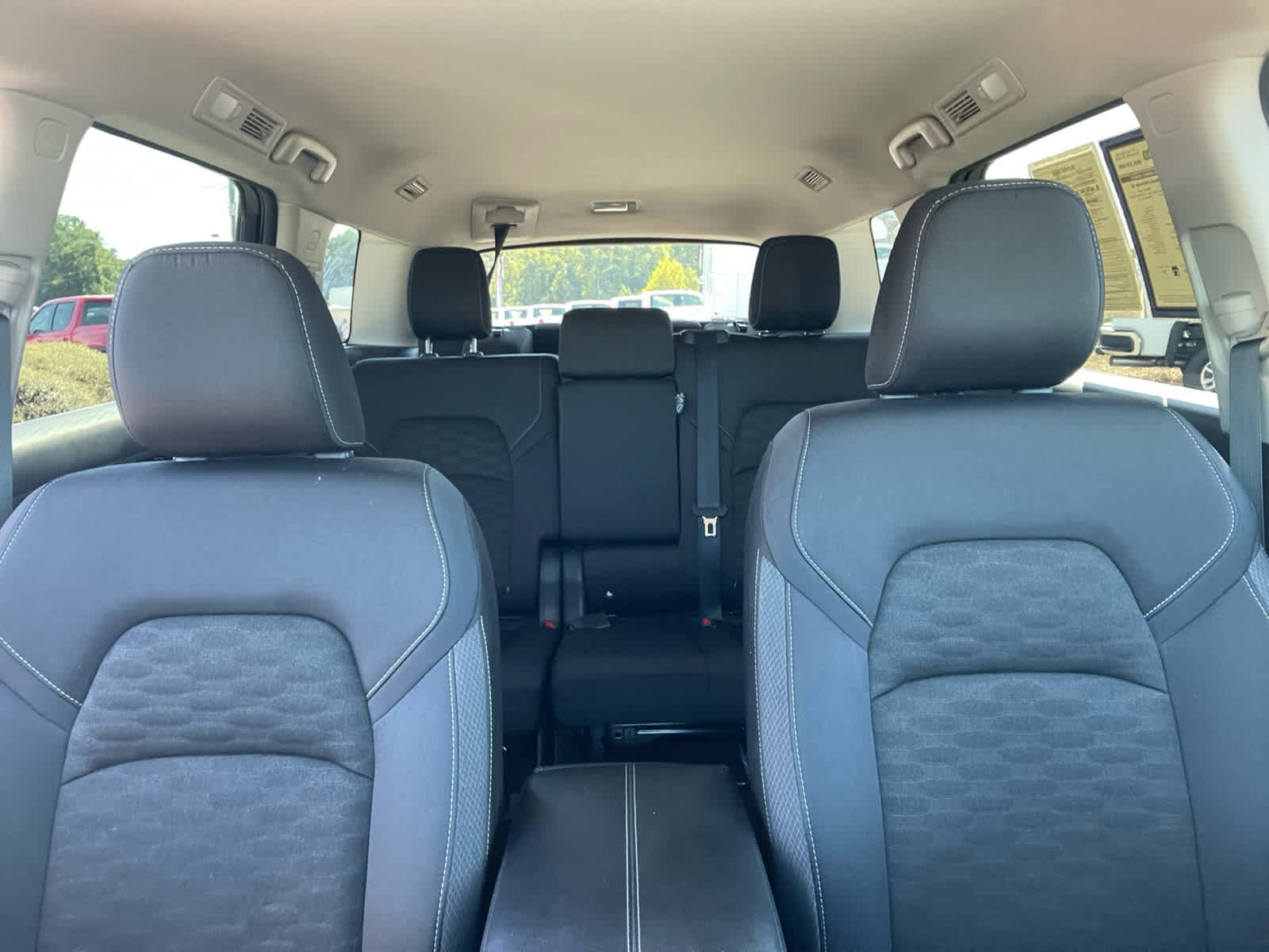 Used 2024 Nissan Pathfinder SV FWD image 29