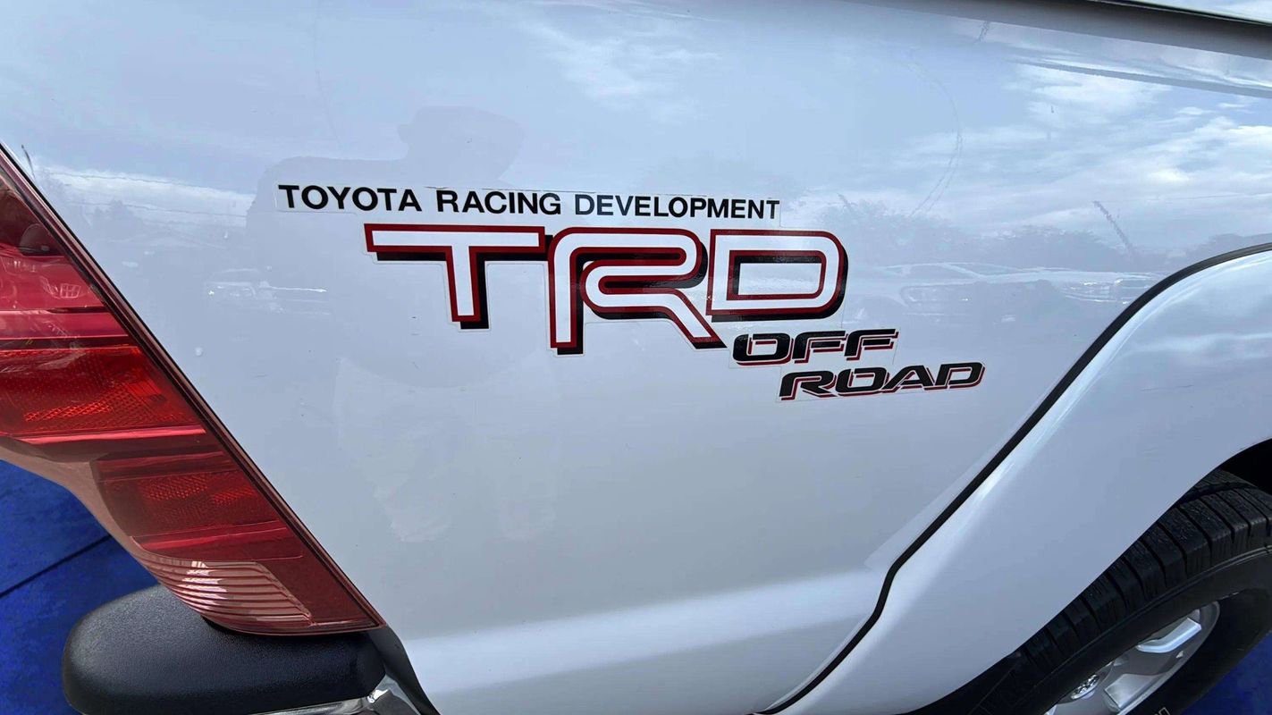 Used 2006 Toyota Tacoma PreRunner RWD image 18