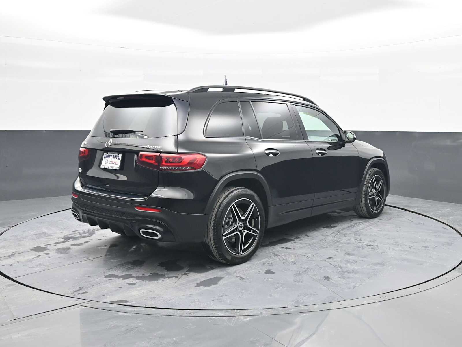 Used 2022 Mercedes-Benz GLB 250 4MATIC image 8