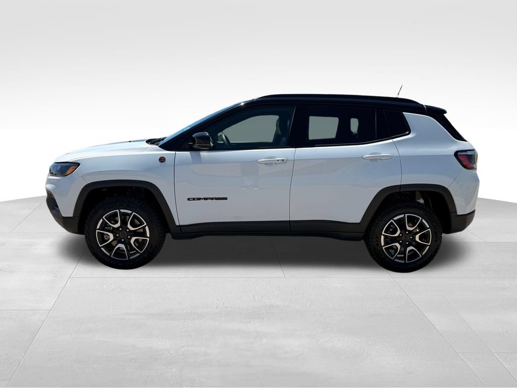 Used 2025 Jeep Compass Trailhawk AWD/4WD image 27