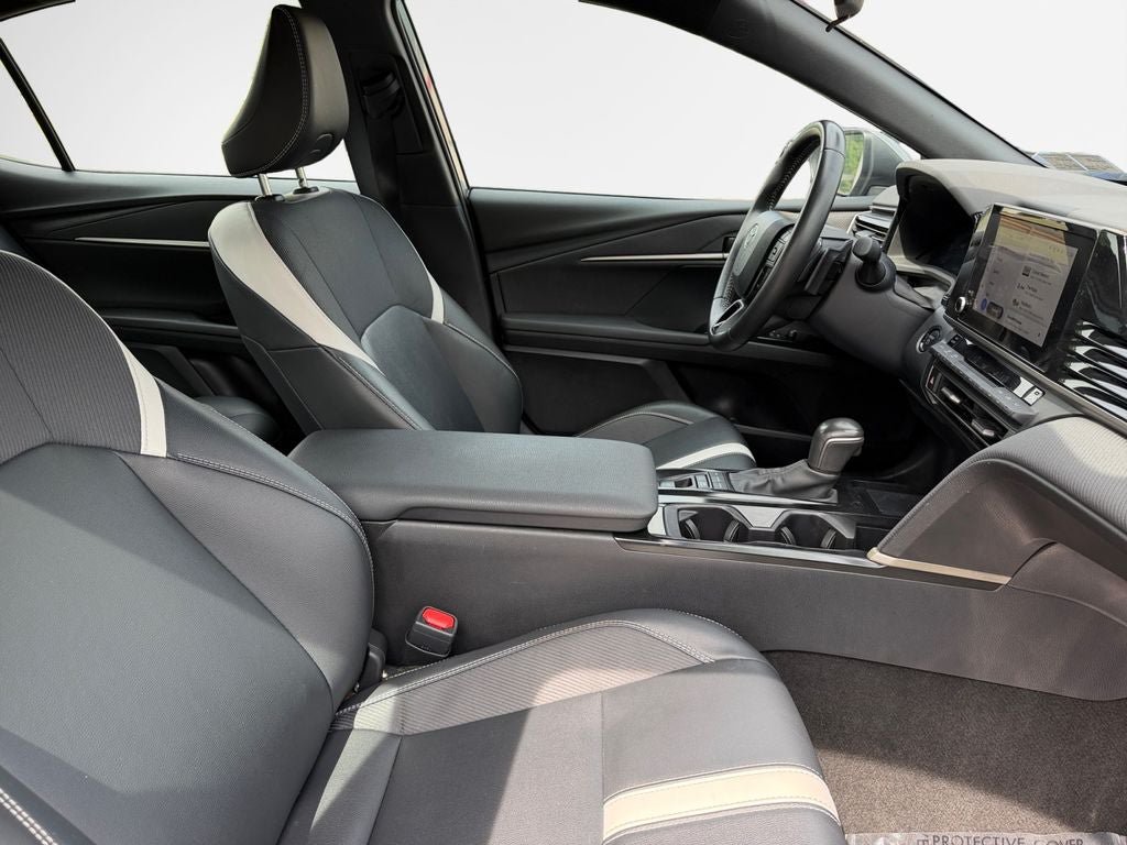 Certified 2025 Toyota Camry SE FWD image 27