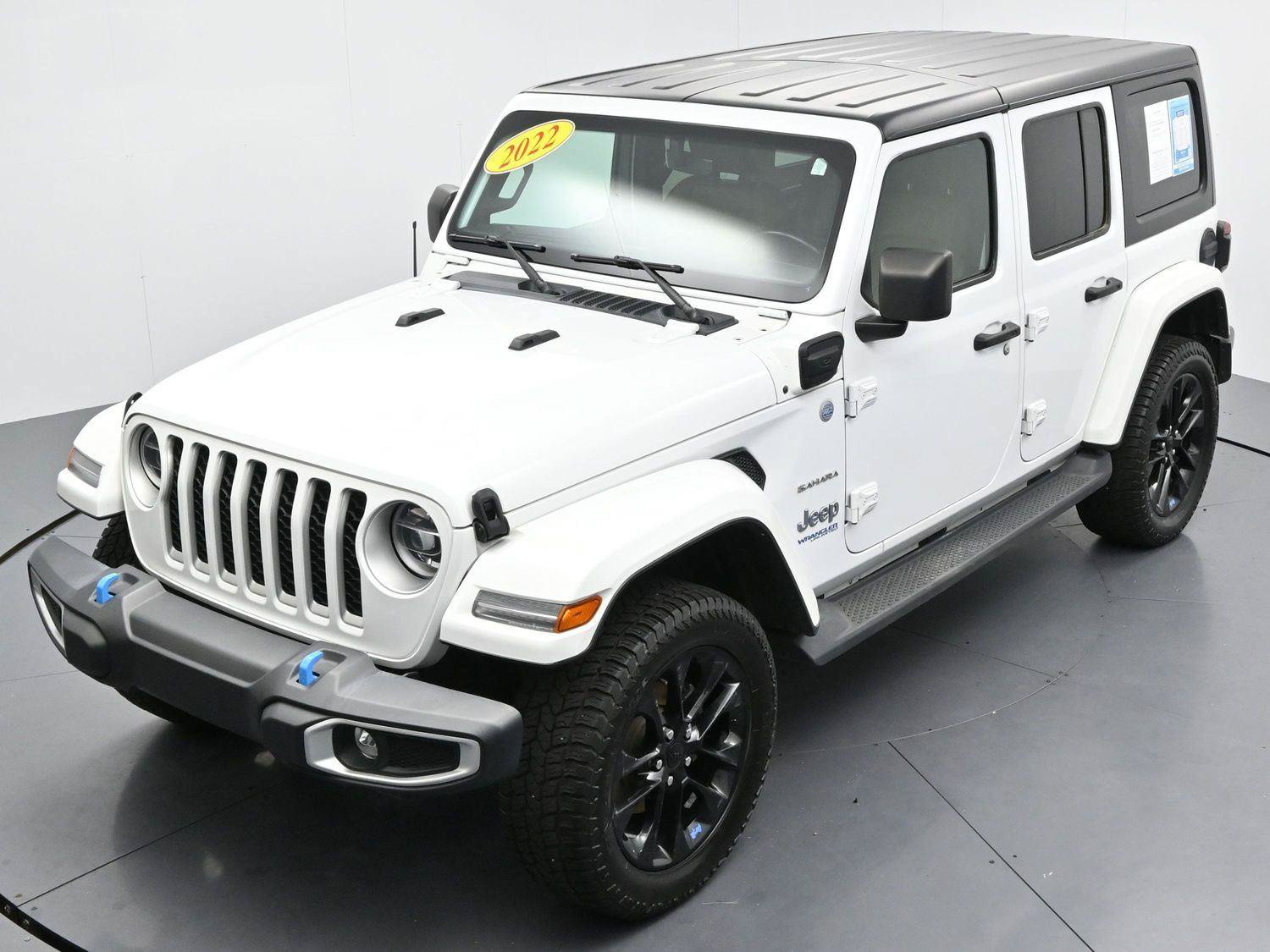 Used 2022 Jeep Wrangler Unlimited Sahara AWD/4WD image 41