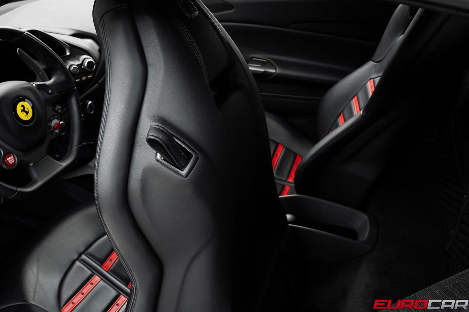 Used 2016 Ferrari 488 GTB image 40