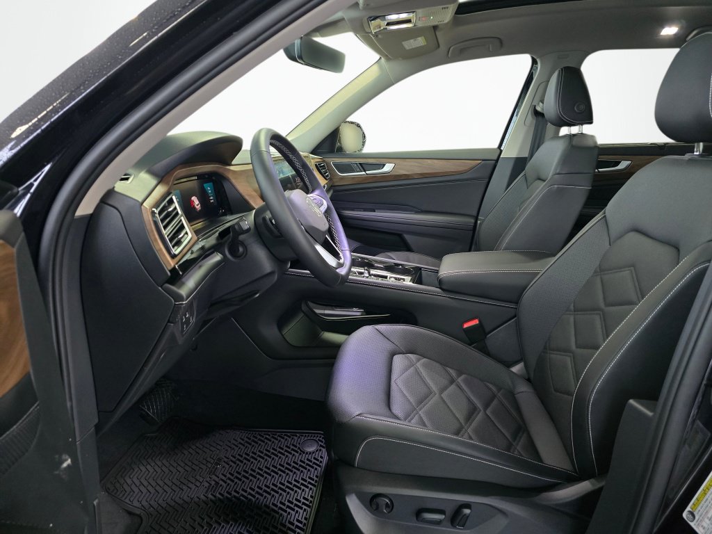 New 2026 Volkswagen Atlas SEL Premium R-Line AWD/4WD image 18