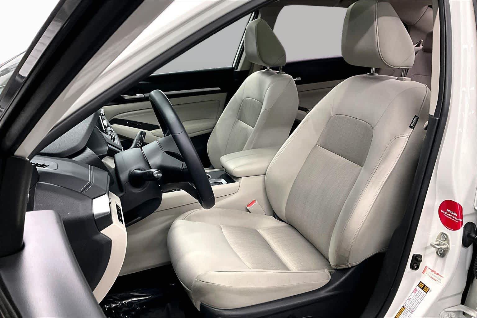 Used 2019 Nissan Altima 2.5 SV FWD image 7