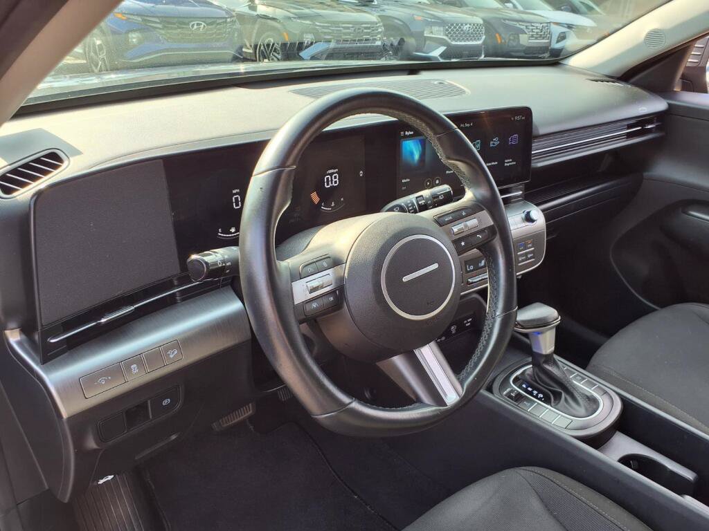 Used 2024 Hyundai Kona SEL AWD/4WD image 8