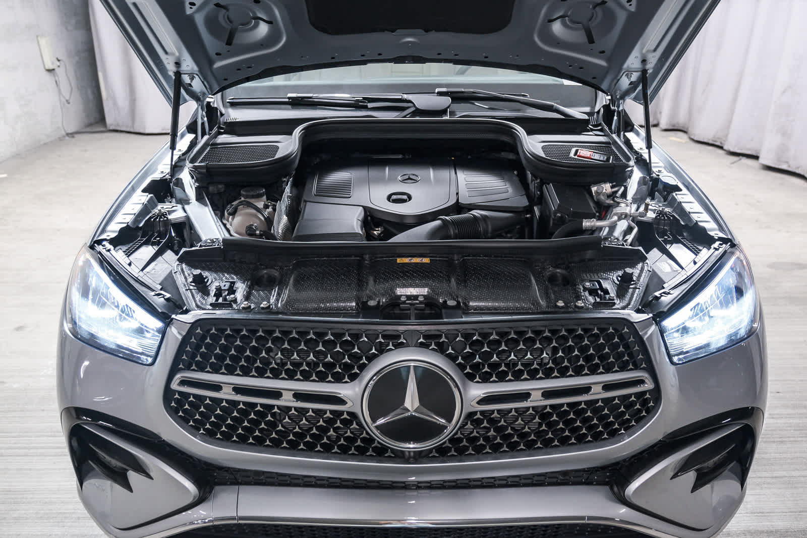 Used 2026 Mercedes-Benz GLE 350 4MATIC w/ AMG Line Exterior image 23