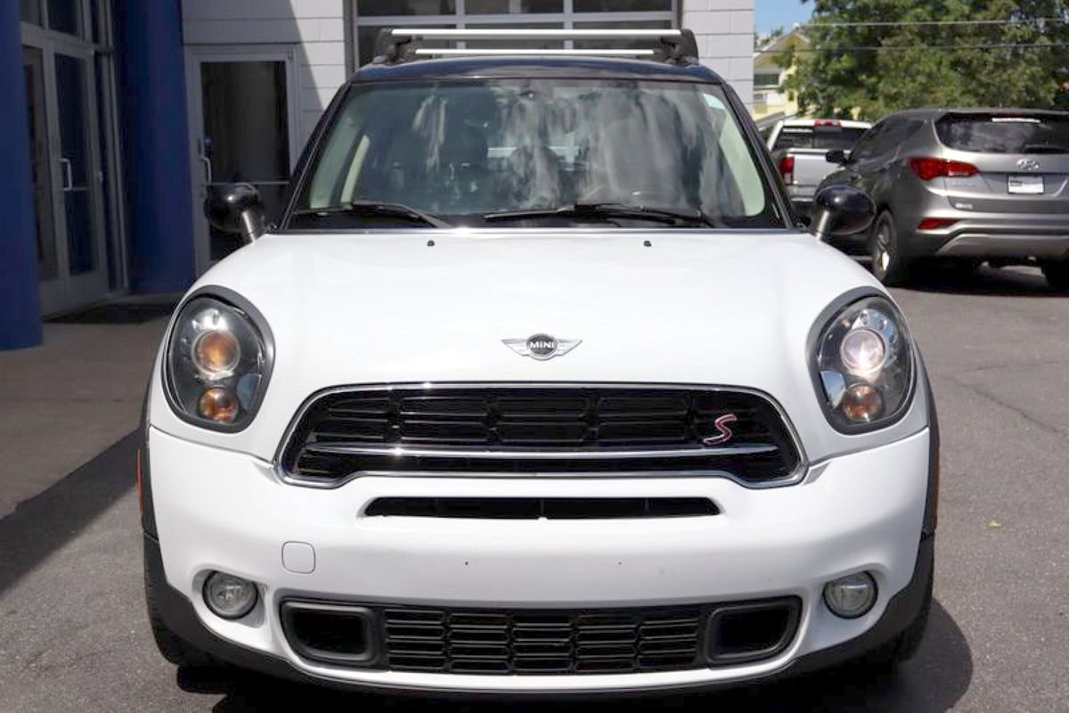 Used 2016 MINI Cooper Countryman S FWD image 6