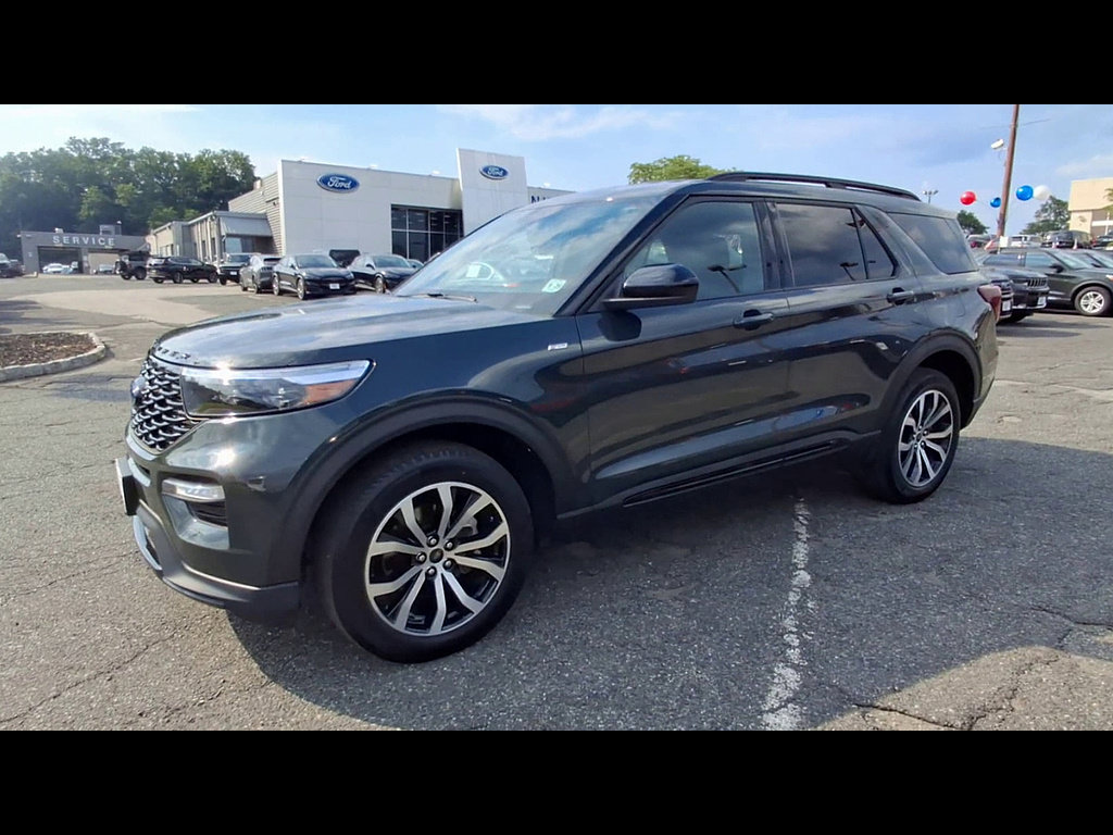 Used 2024 Ford Explorer ST-Line w/ Class IV Trailer Tow Package AWD/4WD image 4