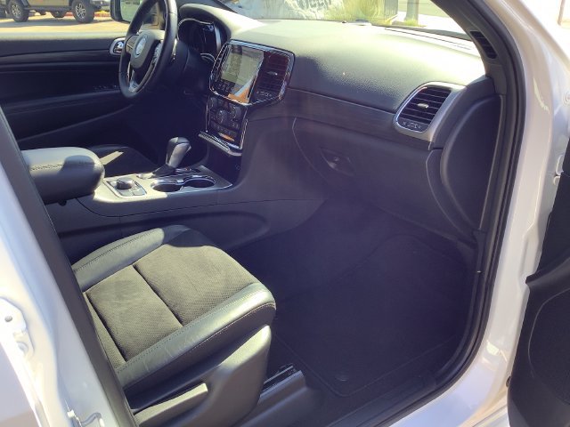 Used 2022 Jeep Grand Cherokee Laredo X AWD/4WD image 35