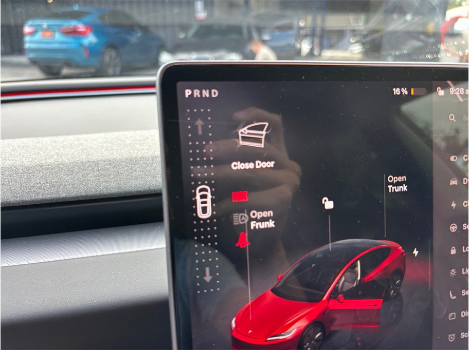 Used 2024 Tesla Model 3 Standard Range RWD image 32