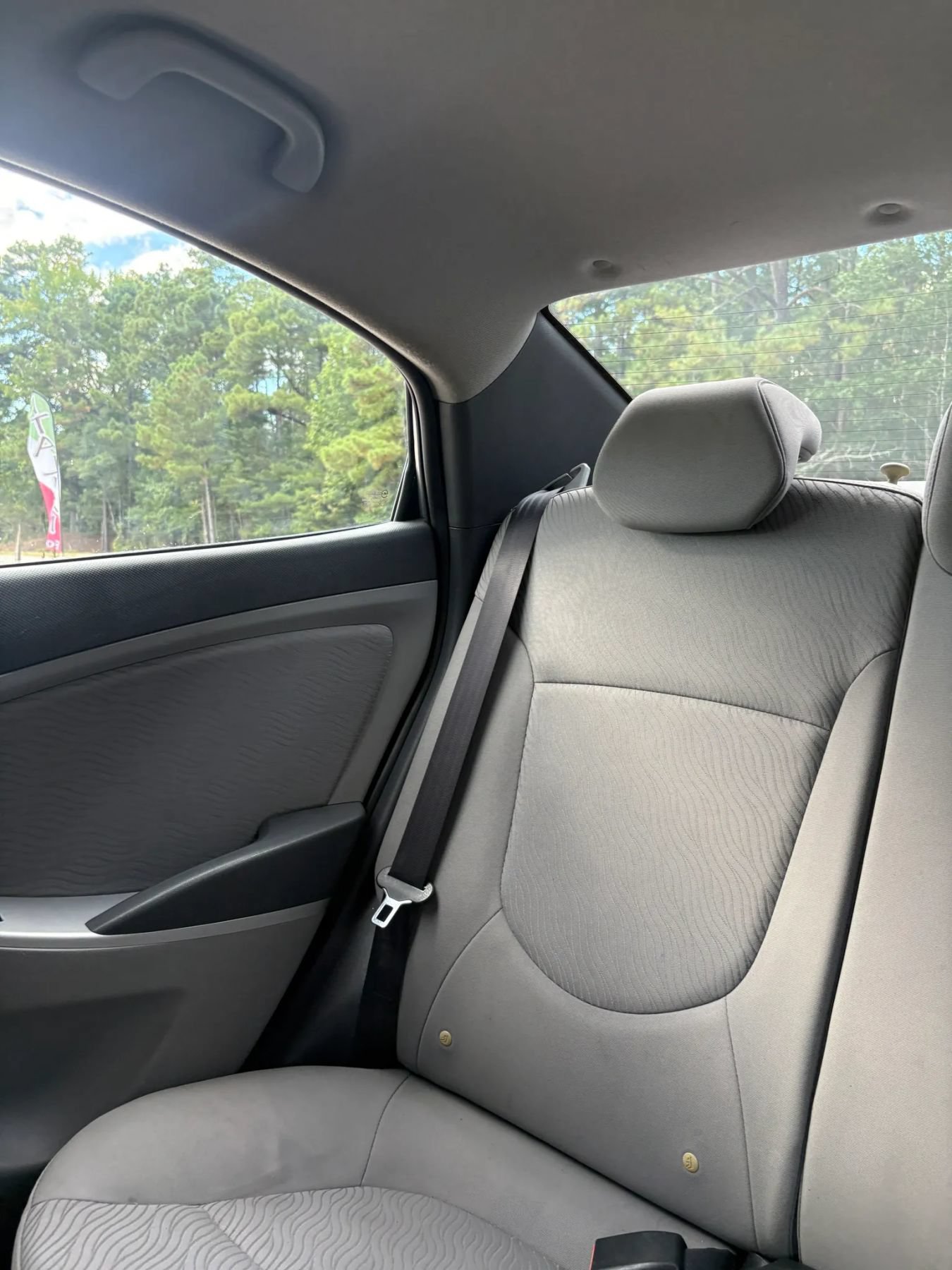 Used 2014 Hyundai Accent GLS w/ Option Group 2 FWD image 19