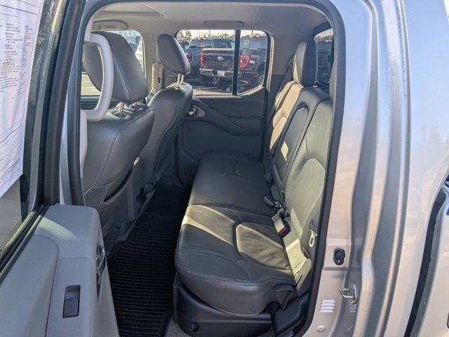 Used 2017 Nissan Frontier SL w/ Moonroof Package image 15