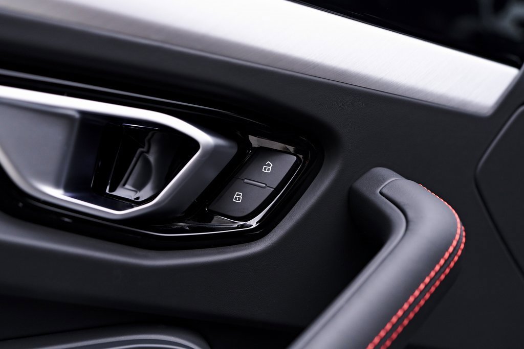 Used 2022 Lamborghini Urus image 39