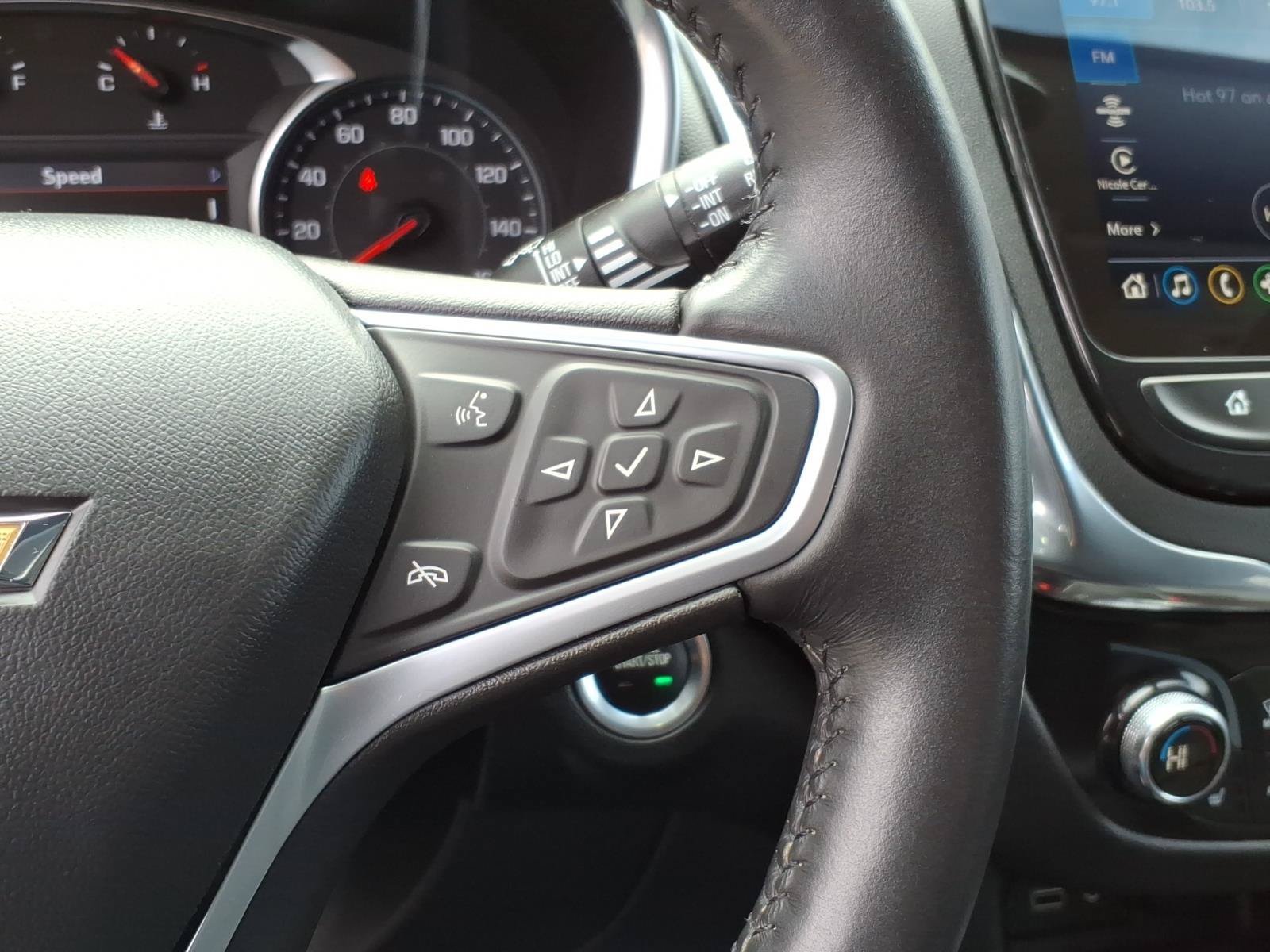 Certified 2022 Chevrolet Equinox Premier AWD/4WD image 16