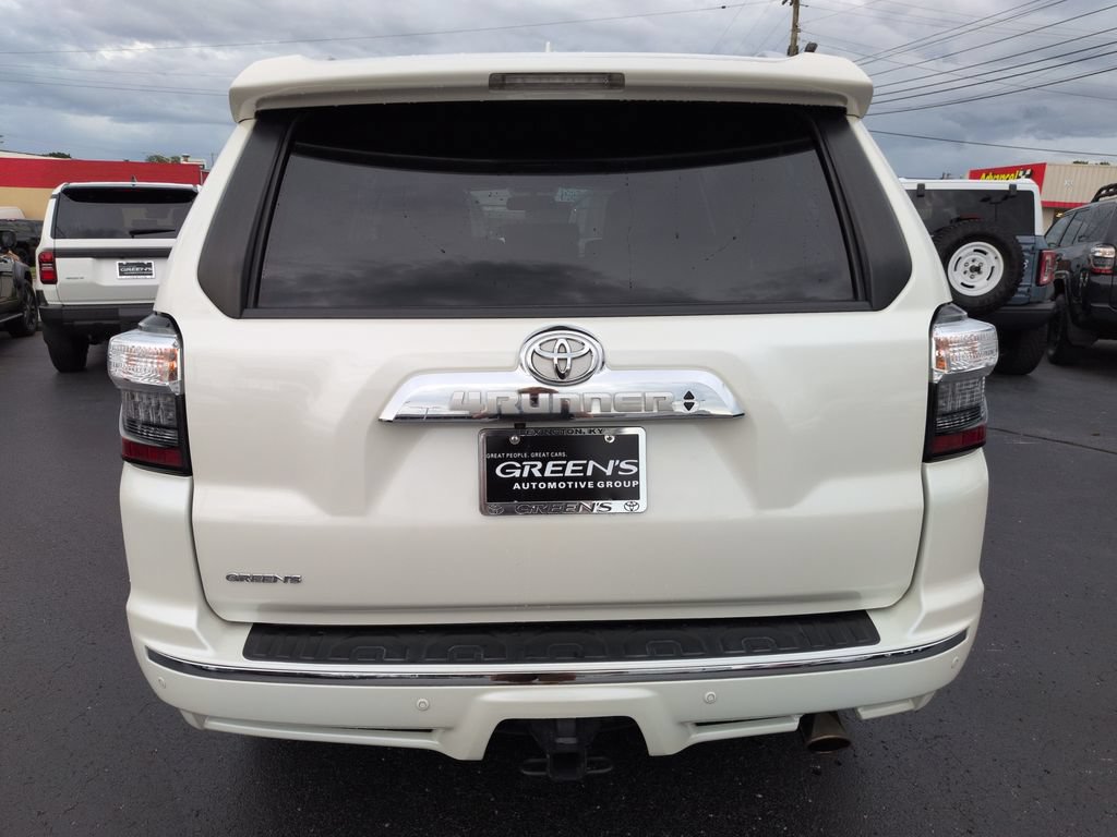 Used 2018 Toyota 4Runner Limited AWD/4WD image 4