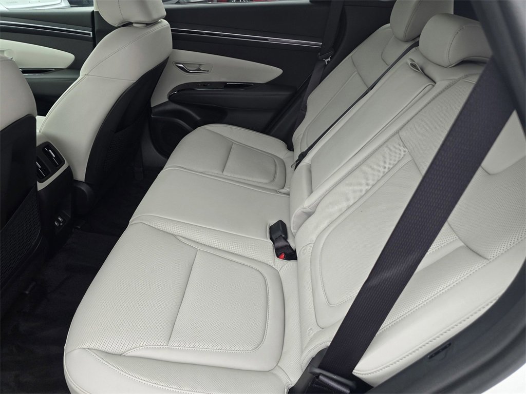 Used 2024 Hyundai Tucson Limited image 11
