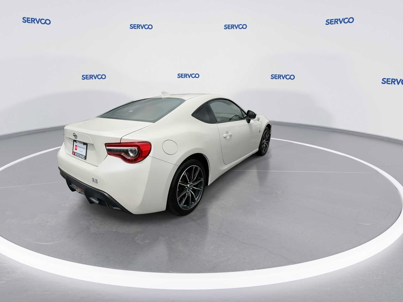 Used 2017 Toyota 86 RWD image 7