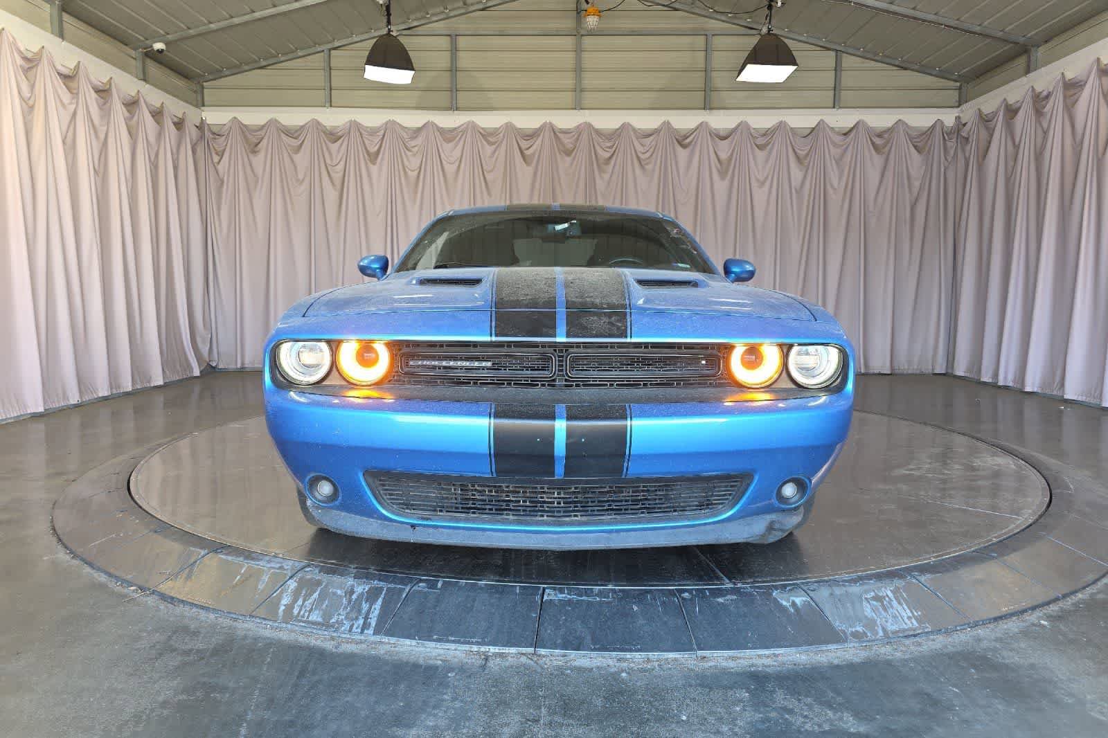 Used 2018 Dodge Challenger SXT w/ Blacktop Package RWD image 11