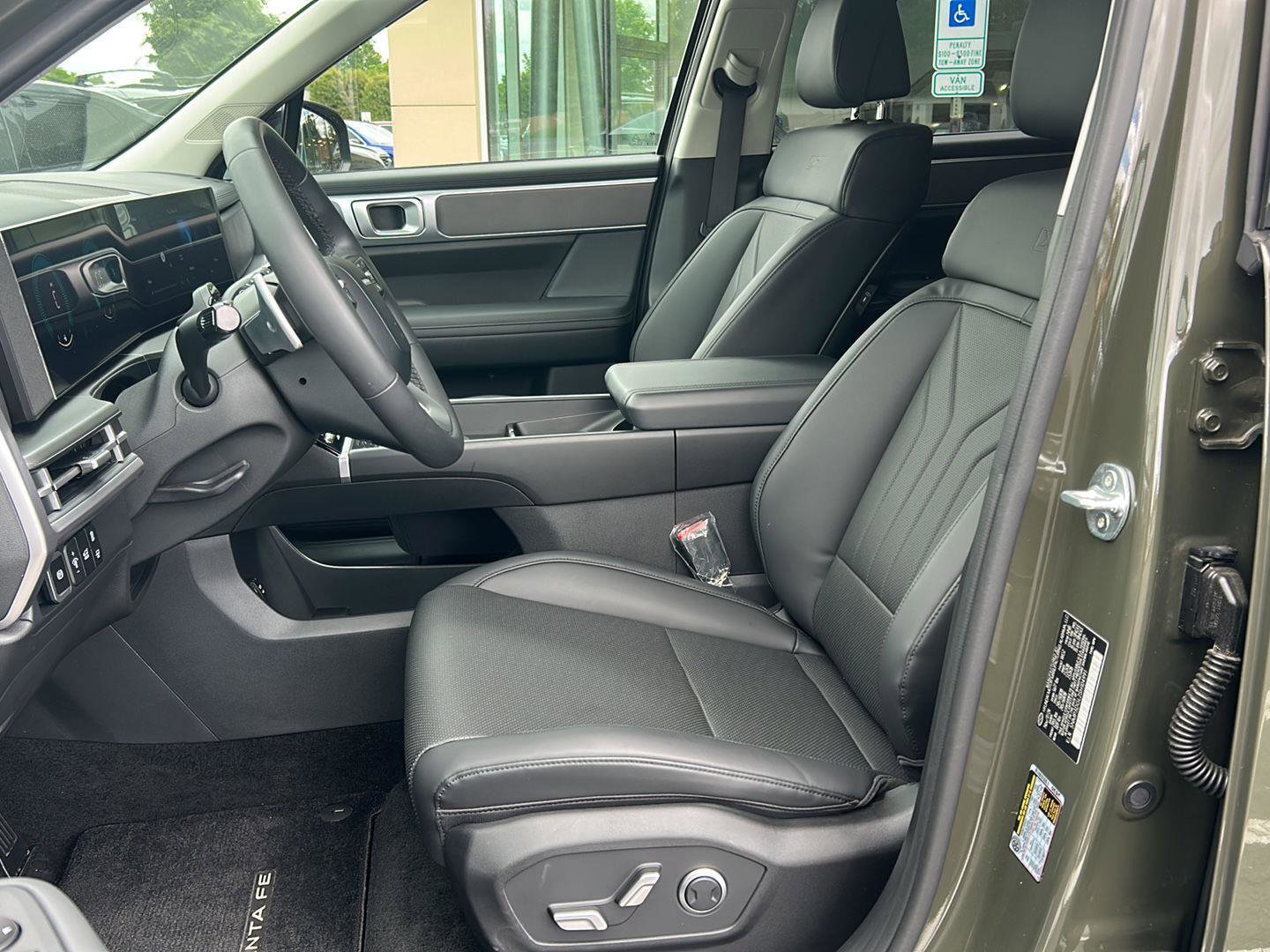 Certified 2025 Hyundai Santa Fe XRT AWD/4WD image 15