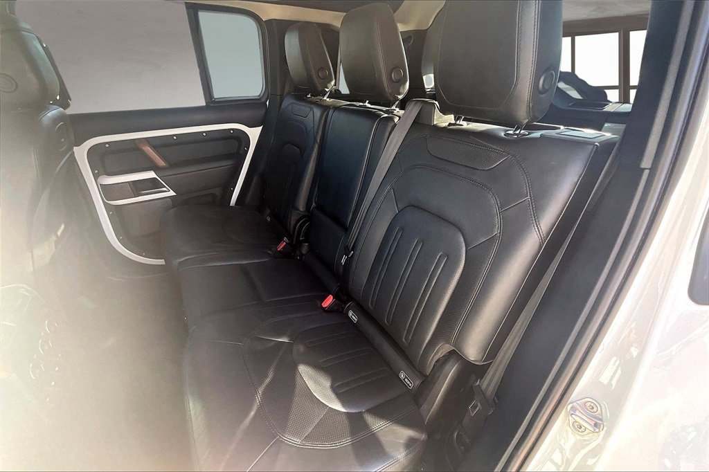 Used 2020 Land Rover Defender 110 HSE image 27