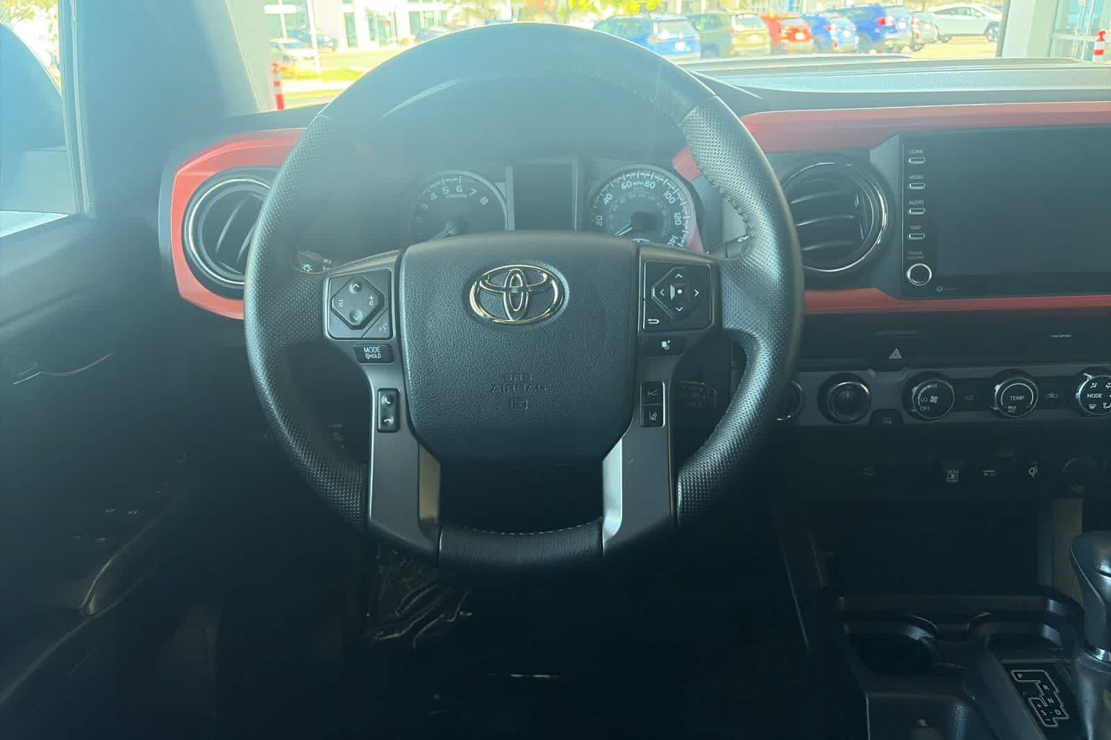 Used 2020 Toyota Tacoma TRD Sport AWD/4WD image 14