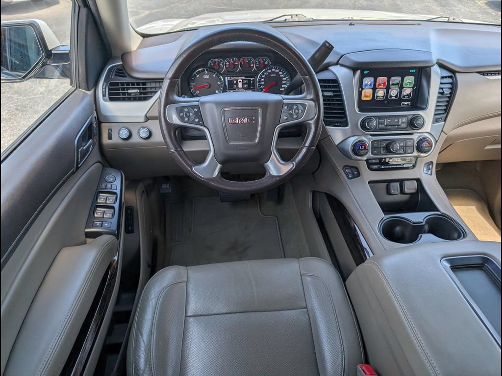 Used 2018 GMC Yukon SLT w/ Premium Edition AWD/4WD image 10