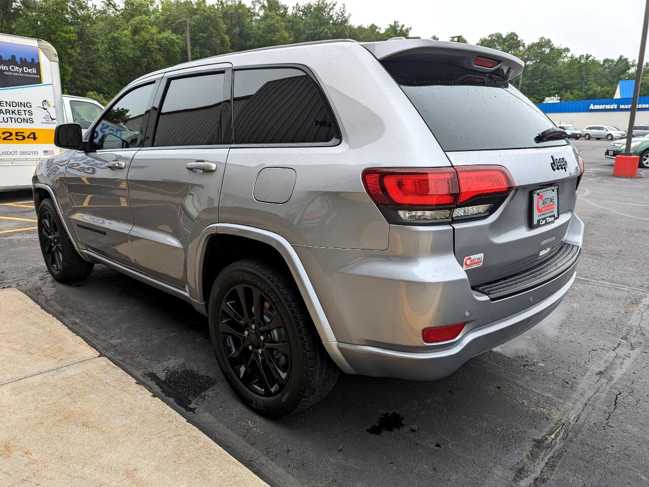 Used 2018 Jeep Grand Cherokee Altitude image 6