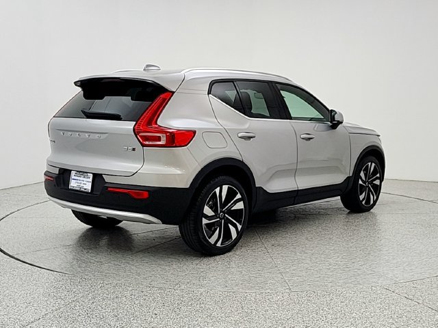 Certified 2023 Volvo XC40 B5 Plus w/ Protection Package Premier AWD/4WD image 5