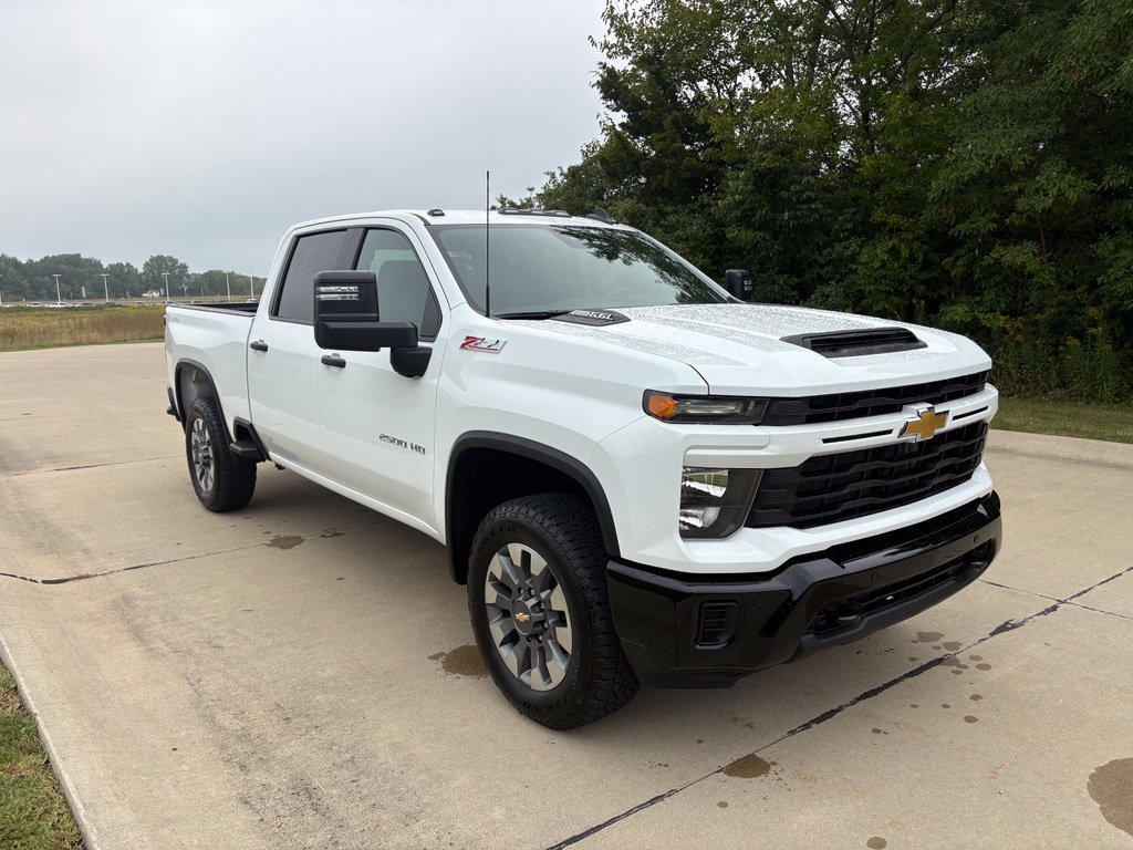 New 2026 Chevrolet Silverado 2500 Custom w/ Custom Value Package AWD/4WD image 11