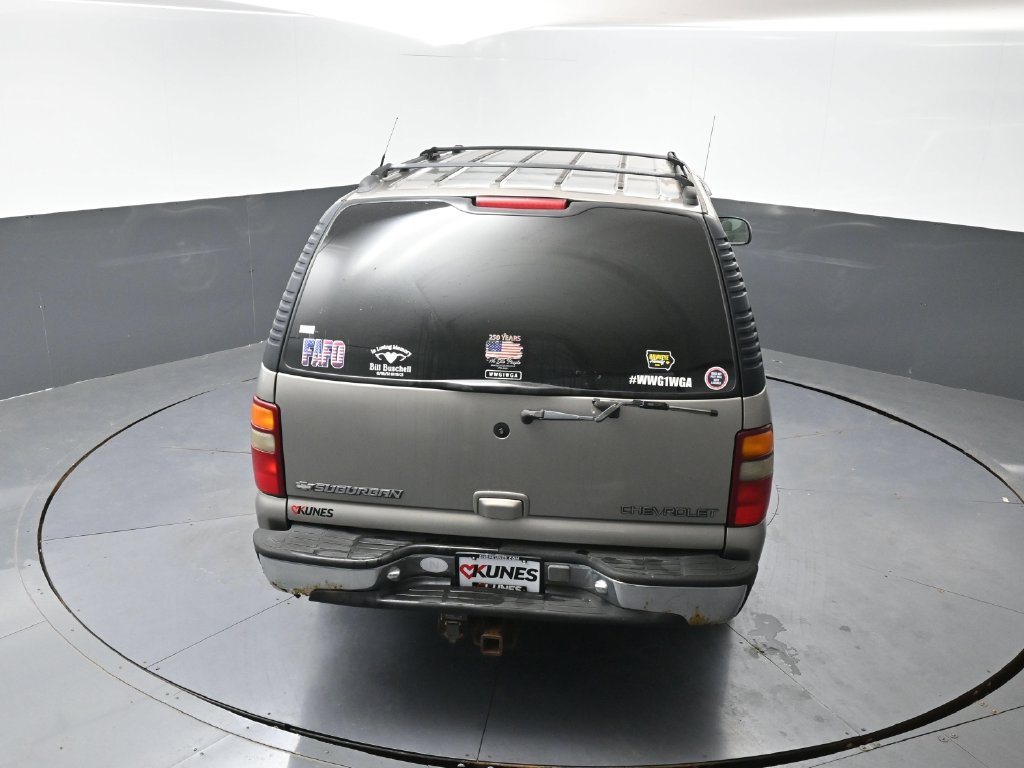 Used 2000 Chevrolet Suburban LT w/ LT Preferred Equipment Group AWD/4WD image 43