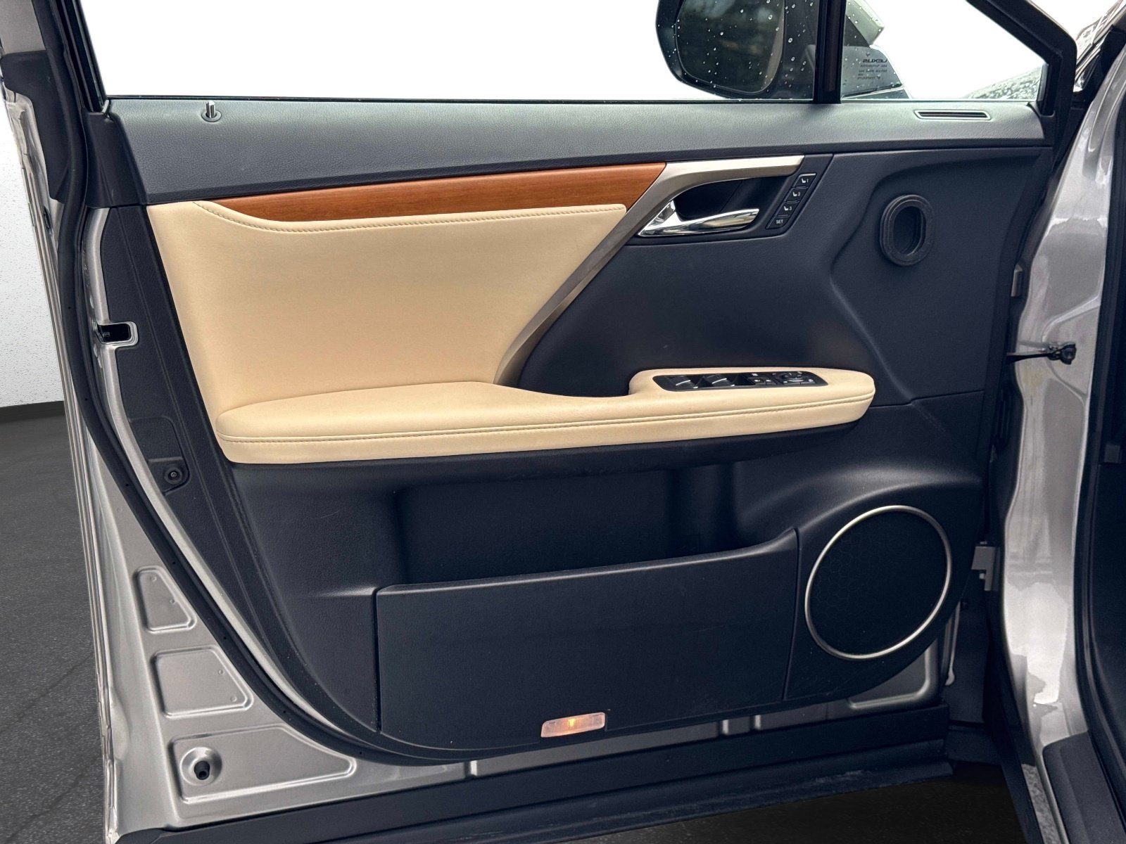 Certified 2022 Lexus RX 350 FWD w/ Premium Package image 19