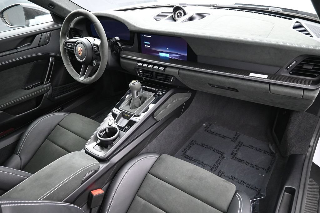Certified 2026 Porsche 911 GT3 w/ Weissach Package RWD image 33