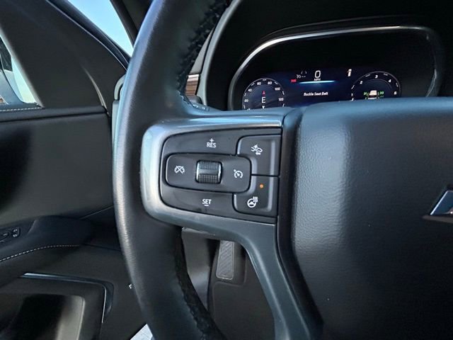 Used 2023 Chevrolet Suburban Premier image 13