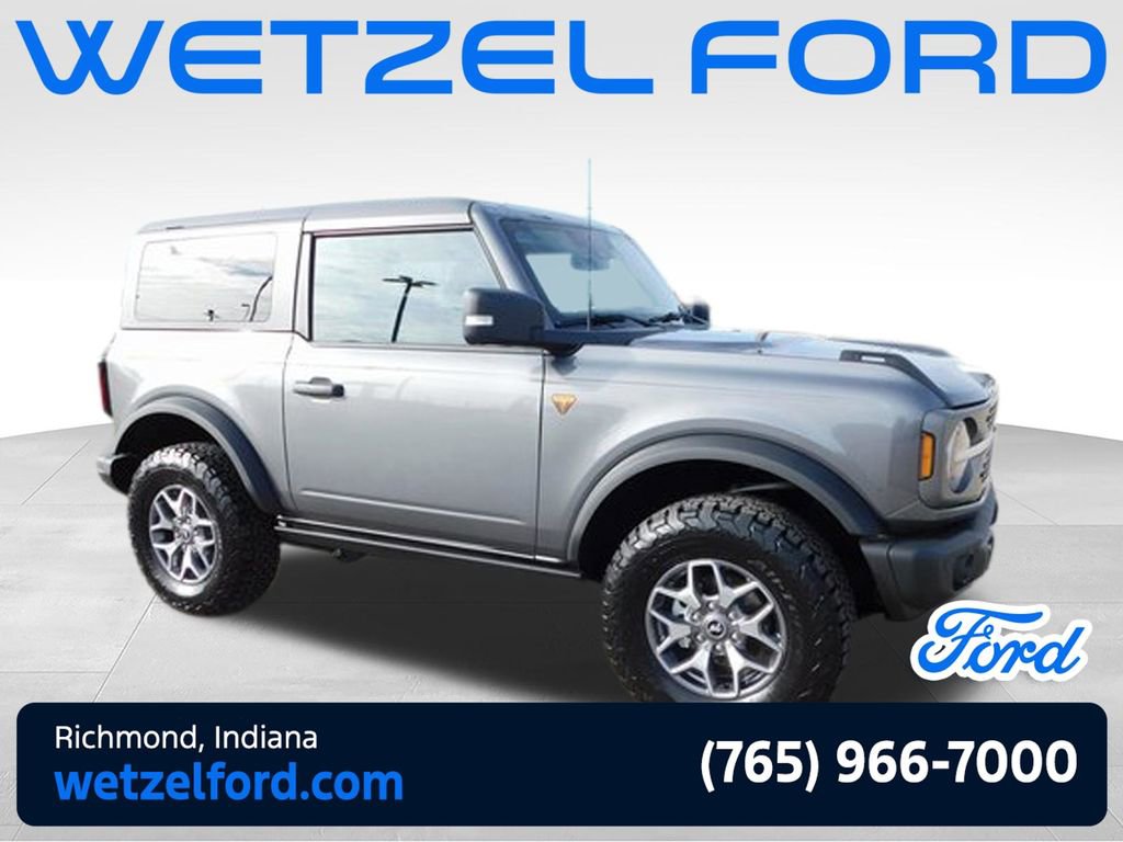 Used 2025 Ford Bronco Badlands AWD/4WD image 1